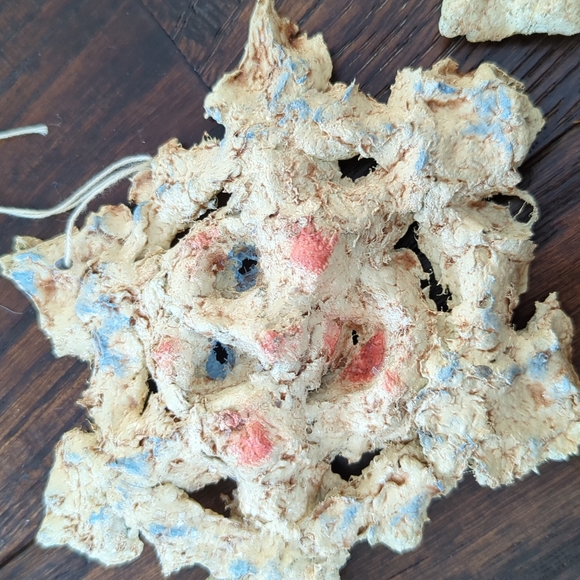 Primitive Artist-Made Folk Art Snowflake Faces, set of 2 - Picture 4 of 8